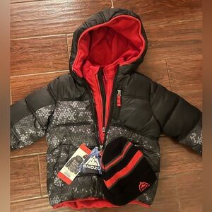 Snozu boys coat and hat size 6